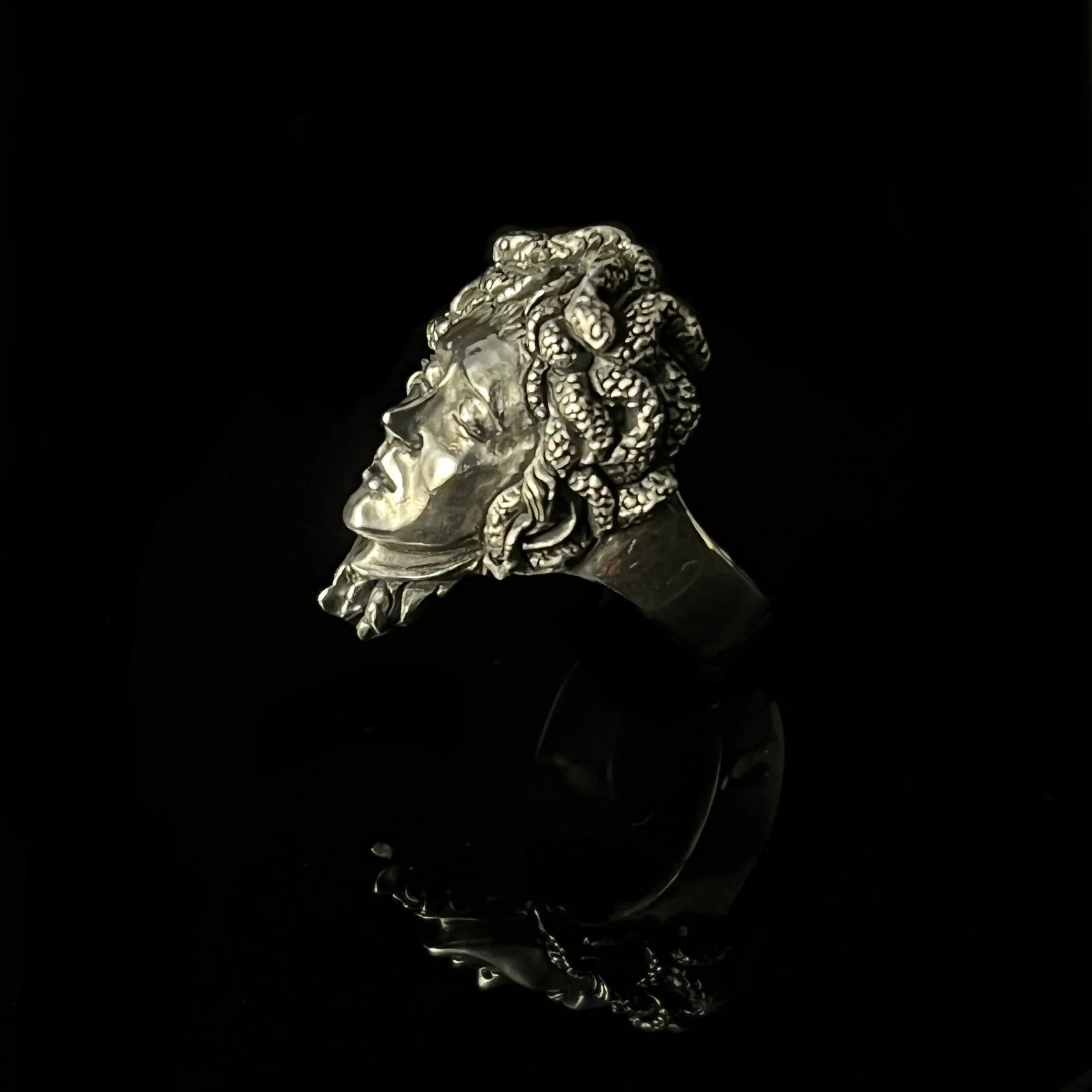 925 Medusa's Lament Ring