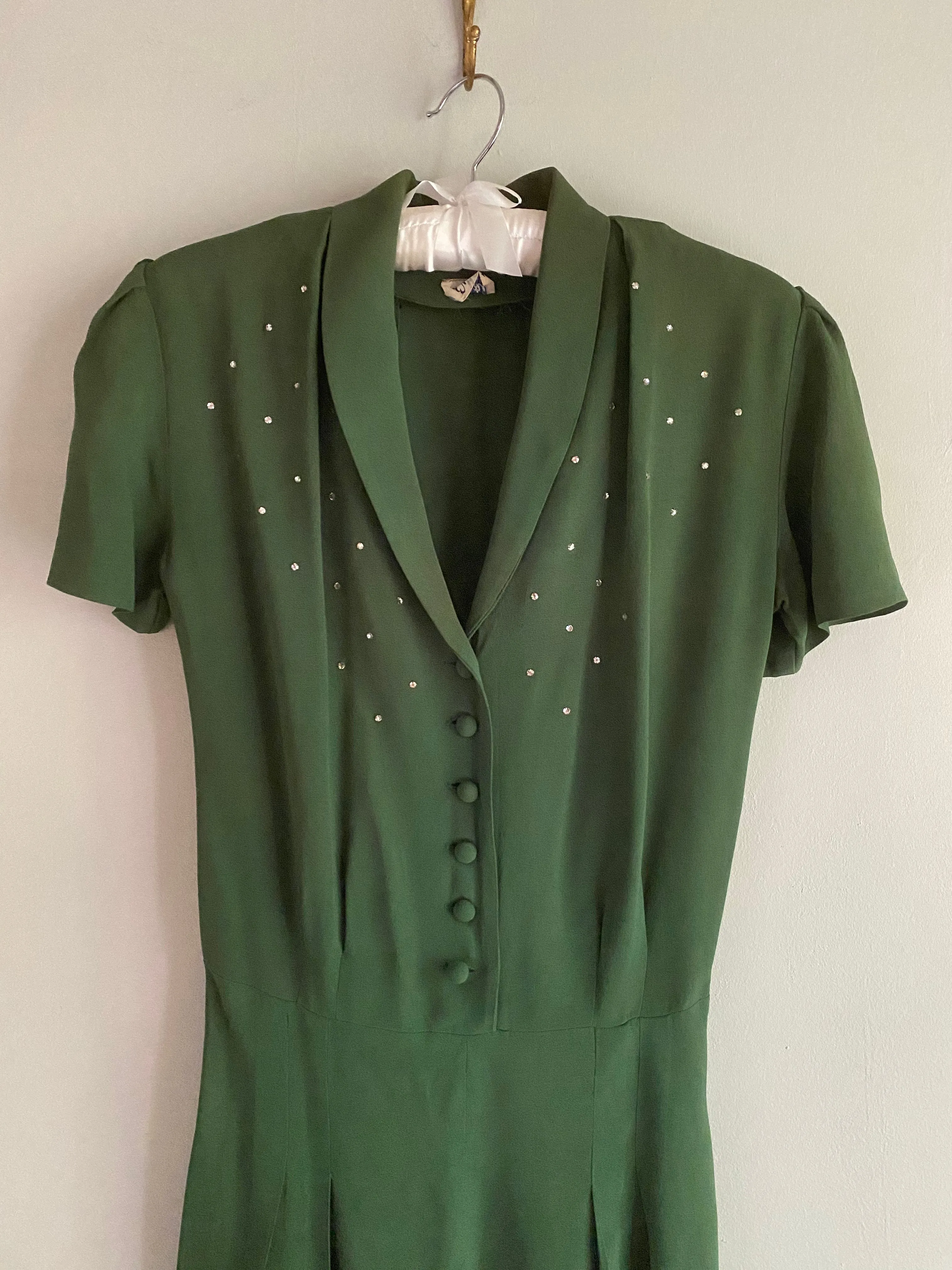 Darling 1940's Emerald Rayon Swing Dress With Rhinestones / XS