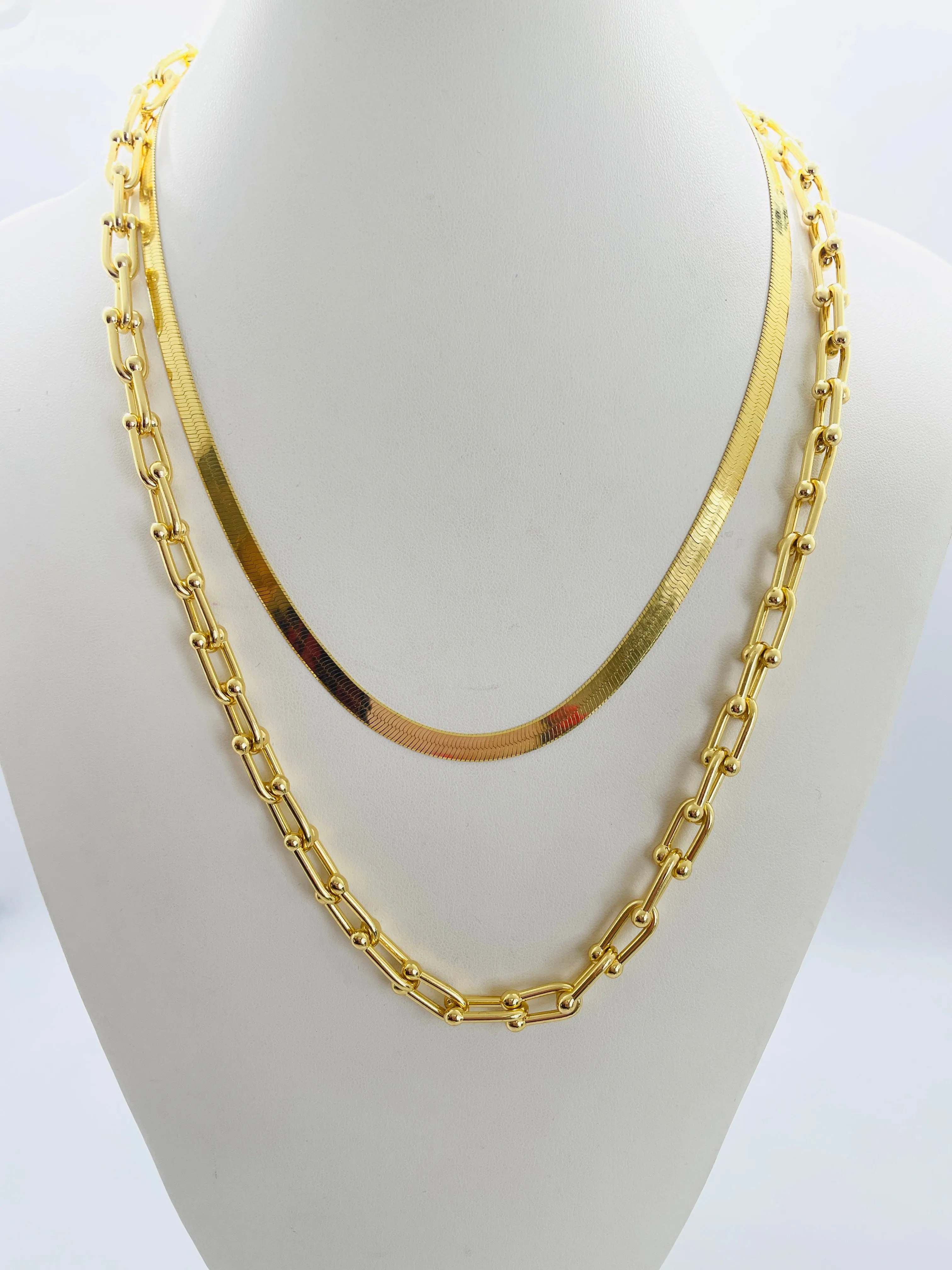 HERRINGBONE NECKLACE