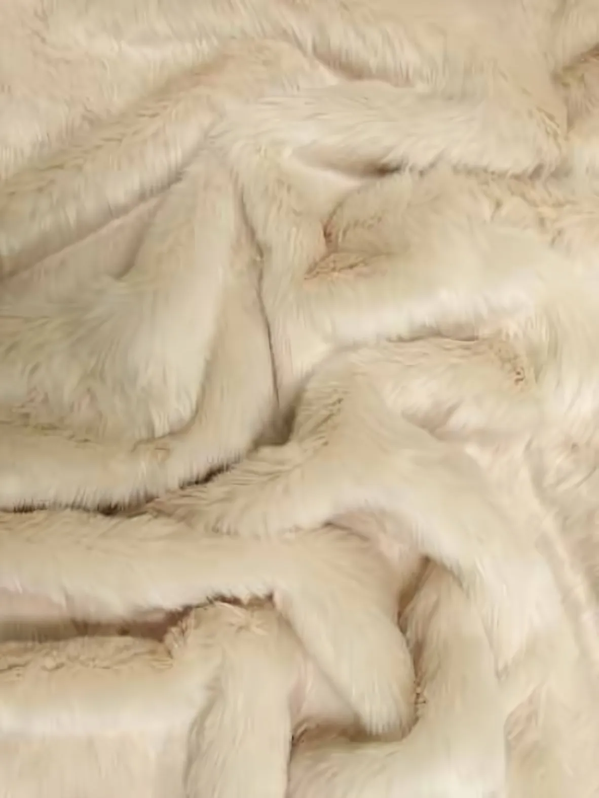 Short Shag Faux Fur Fabric / Latte / Sold By The Yard (Closeout)