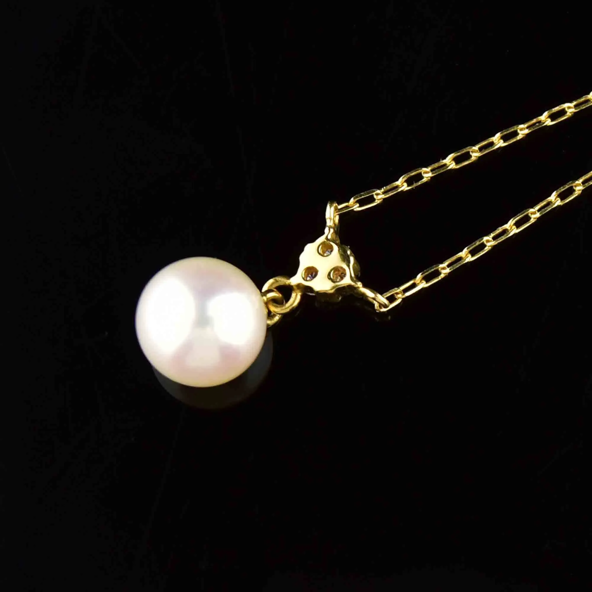 Vintage 18K Gold Mikimoto Diamond Pearl Necklace